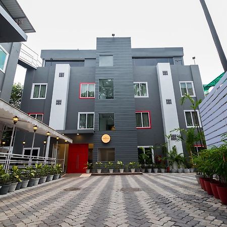 Hotel Oyo Townhouse 11 Esplanade Kalkutta Exterior foto